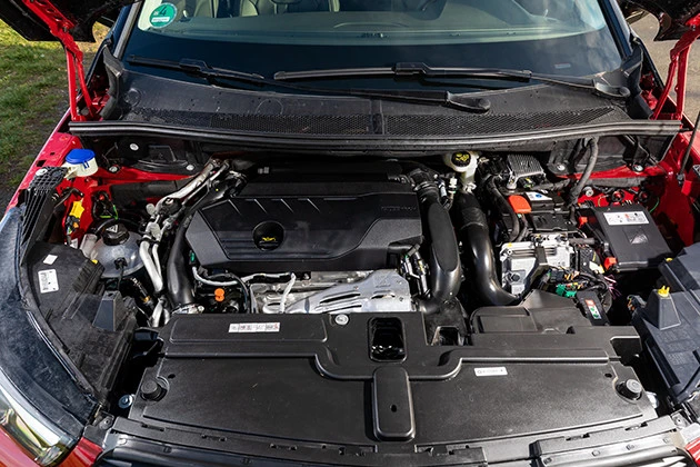 今年1月にドイツでデリバリー開始となった最新のハイブリッドだ