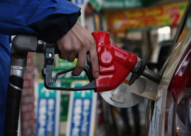 新型コロナウイルスの感染拡大により世界的に原油の価格が下落中。外出自粛が続く日本ではガソリン需要が全国的に冷え込んでいる