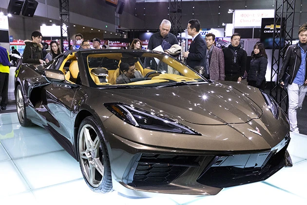 【第3位】シボレー コルベット ミッドシップ化されたシボレー・コルベットがアジア初公開。東京モーターショーをスキップしてオートサロンに出展(笑)