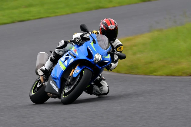 ＧＳＸ－Ｒ１０００Ｒ、ＣＢＲ１０００ＲＲ－Ｒ。ウワサの「国産大型スーパースポーツ」最強モデルに試乗！