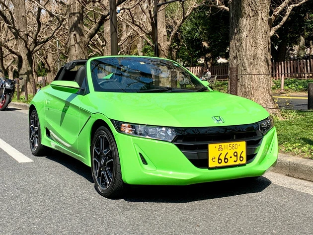 ホンダ　Ｓ６６０　価格：２０３万１７００円～２３２万１０００円　発売開始から５年を迎えたホンダのギンギン軽オープンスポーツが今年１月にマイナーチェンジ。新デザインのフロントグリルを採用