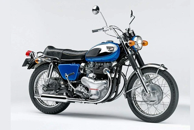 カワサキ「Ｗ１」。初代「Ｗ１」は１９６６年に発売。当時としては最大排気量の６２４㏄。独特な音に世の男は悶絶