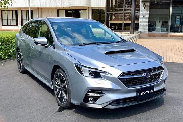 新型レヴォーグ。8月20日より先行予約が開始されている。正式発表は10月15日。発売開始は11月予定