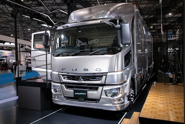 大型トラックで国内初の運転自動化レベル２を実現。東京モーターショーに出展された