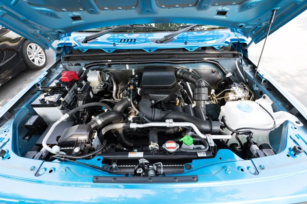 エンジンは660ccの直列3気筒DOHC 12バルブターボを搭載。最高出力は64馬力