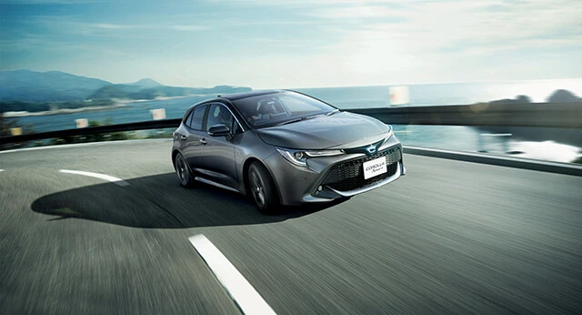 カローラツーリングハイブリッドＧスタイル５０ミリオンエディション。価格２８３万円（ＦＦ）