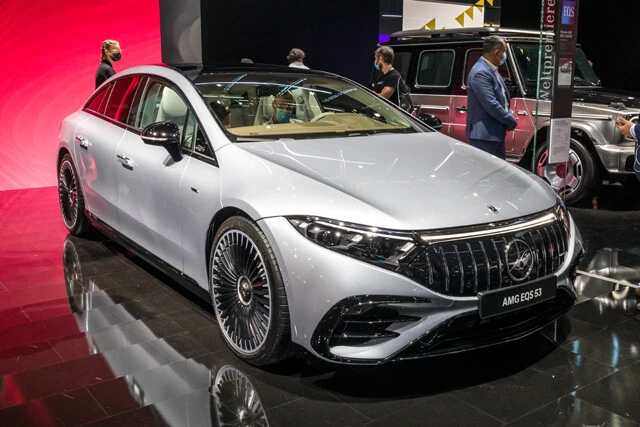 第5位「メルセデスAMG EQS53」AMGが仕上げた激熱のハイパフォーマンスEV。ベース車はメルセデス・ベンツEQSだ