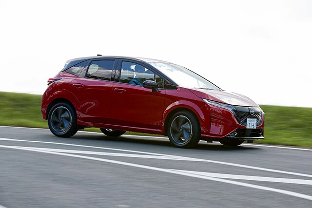 ２位　日産　ノートオーラ