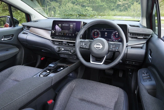 全車オーディオレス状態が標準となっている。ちなみにナビ画面は9インチと大きい