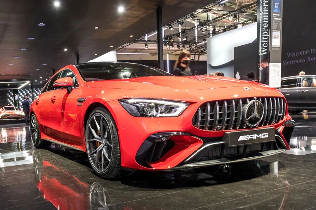 第６位「メルセデスＡＭＧ　ＧＴ６３　Ｓ　Ｅパフォーマンス」メルセデス・ベンツの超高性能部門であるメルセデスＡＭＧ史上最強の８４３ＰＳ。２．９秒で１００キロに到達