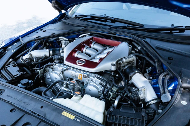 エンジン出力は熟成に熟成を重ね、デビュー時は480馬力だったが、現在570馬力までアップ!