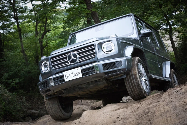 【第4位】メルセデス・ベンツ Gクラス 発売:2020年7月 価格:1251万~2218万円 ボディサイズ:全長4660mm×全幅1930mm×全高1975mm 1979年に登場。2018年に約40年ぶりの大改良を受ける。最高級のクロカンSUVとして世界中で大人気