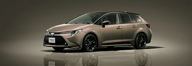 カローラツーリングハイブリッドＷ×Ｂ５０ミリオンエディション。価格２８８万４５００円（ＦＦ）／３０８万２５００円（４ＷＤ）