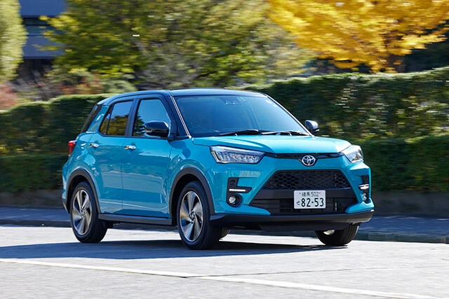 一部改良で１．２リッターエンジンを発電機として搭載するシリーズ式ハイブリッドシステム「ｅ‐ＳＭＡＲＴ」搭載車が追加設定されたトヨタライズ。価格は１７０万７０００～２２９万９２００円