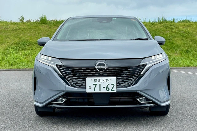 日産「ノート　オーラ」価格：２６１万３００～２９５万７９００円、発売：２０２１年８月、値引き：１３万円、リセール：Ｃ、ＷＬＴＣモード燃費：２７．２㎞／Ｌ