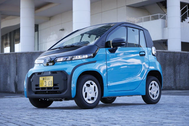 ボディサイズは全長２４９０㎜×全幅１２９０㎜×全高１５５０㎜。最小回転半径は３．９ｍ。取り回しは超楽チン