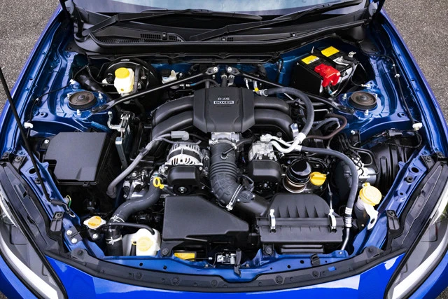 排気量は先代の2リットルから2.4リットルにアップした。ちなみに新型の最高出力は235PS。最大トルクは250Nmだ