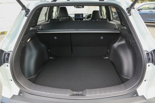 後席使用時のラゲッジ容量は４８７Ｌ。クラストップの広さを実現している。使い勝手は抜群だ