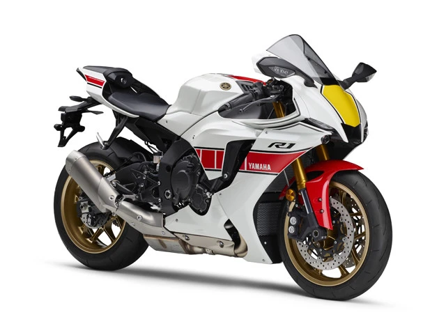 ヤマハ YZF-R1 ABS WGP 60thアニバーサリー 価格:247万5000円 発売:2022年2月28日 受注期間は、今年10月8日?11月8日。WGP参戦60周年記念エンブレムやゴールドホイールも採用。排気量は997cc