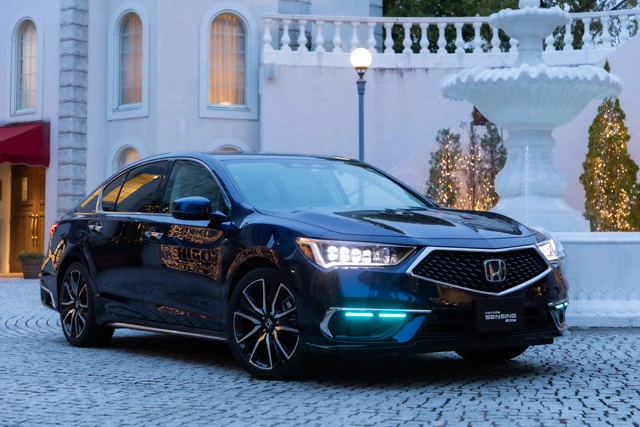 世界で唯一の「自動運転レベル３」を搭載「ホンダ　レジェンド」価格：１１００万円、発売：２０２１年３月５日（リース販売）、ボディサイズ：全長５０３０㎜×全幅１８９０㎜×全高１４８０㎜