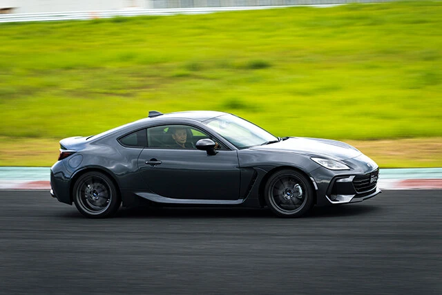 １位　スバル　ＢＲＺ