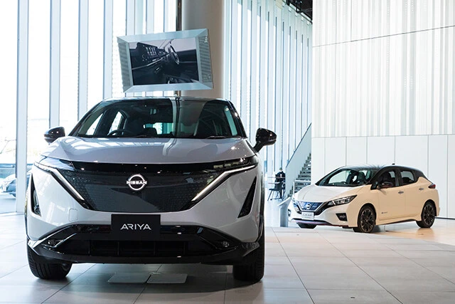 「日産 アリア」 新春早々、ついに正式発売となる。EVのパイオニアである日産の走りはいかに。価格539万~790万200円