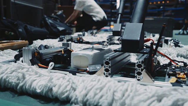 残念ながら開発費やスペックは非公開とのこと。しかし、モップの中身は公開してくれた