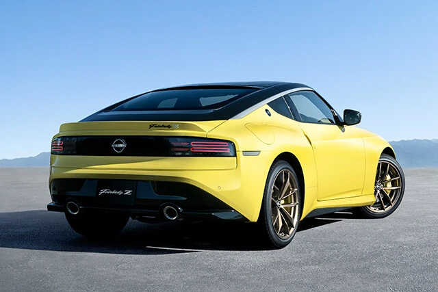 ７代目フェアレディＺは歴代モデルをオマージュしたデザインが話題になっているが、実物を見ると、しっかり「令和風」に仕上がっている