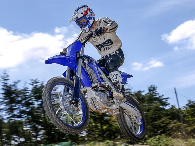 【第7位】ヤマハ YZ450F 今年9月、5年ぶりにフルチェンした4ストモトクロッサー。すでに生産可能数の上限に達しているため受注は終了。価格115万5000円