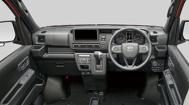 上級グレードには停車まで自動で行なう全車速対応&前走車追従機能付きクルーズコントロールを搭載。遠出も楽チン