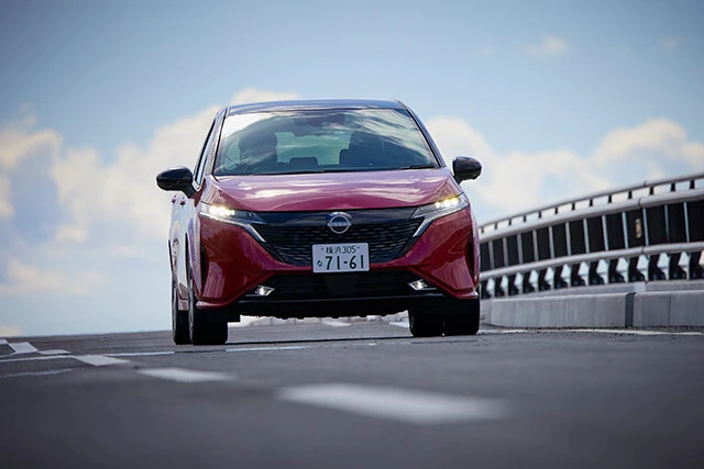 日本カー・オブ・ザ・イヤー戴冠車の実力に迫る。ノートオーラ４ＷＤを長距離試乗してみた！！