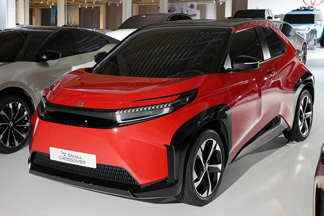 ｂＺスモールクロスオーバー。ｂＺシリーズの中で一番小さいモデルだ。コンパクトＳＵＶクラストップの電費を目指して開発されたという