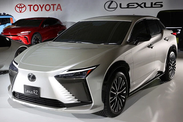 RZ。会見で公開された動画で豊田社長が熱狂していたSUVがコイツだ