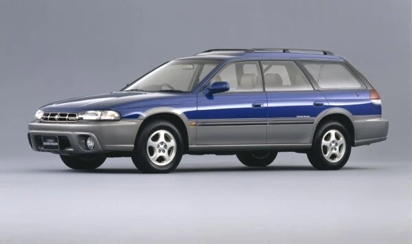 同時期に出た初代レガシィグランドワゴンは成功したが......