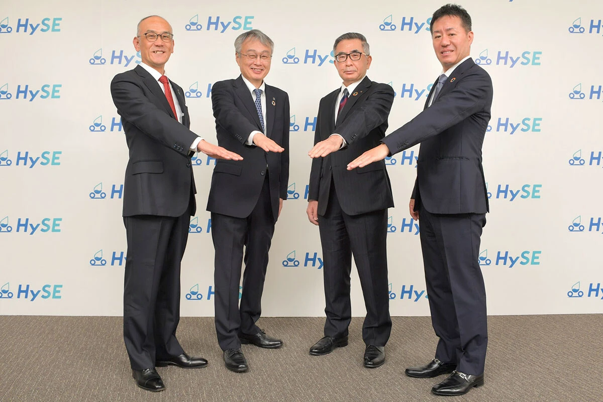 国内バイクメーカー4社が 「水素エンジン」を共同開発するワケ