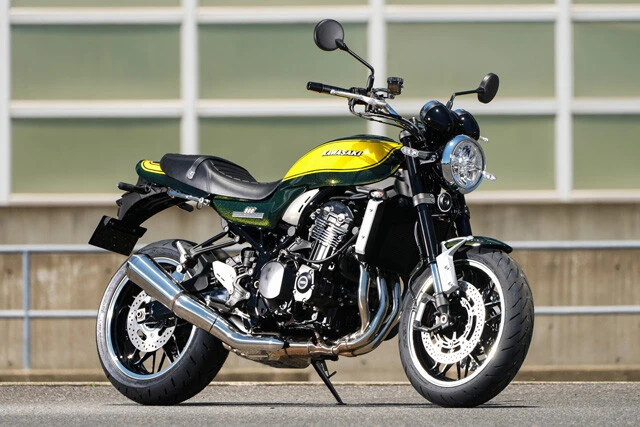 【第5位】カワサキ Z900RS イエローボールエディション　価格：156万2000円　1972年に発売されたカワサキが誇る伝説の名車Z1を知る、おじさまたちの心に突き刺さるカラーリングもあり、売れに売れている