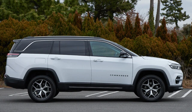 ボディサイズは全長4770㎜×全幅1860㎜×全高1730㎜。ホイールベースは2780㎜。車重は1870㎏