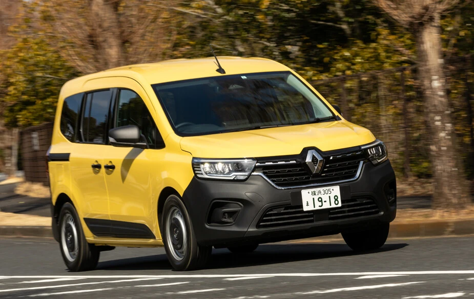 ルノー 3代目カングー 価格:384万~424万5000円 本国フランスでは2020年11月にフルモデルチェンジを受けている3代目カングー。待望の日本導入にファン感涙