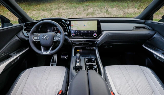 北米市場のニーズに応えた3列シート仕様のSUV。導入すれば日本市場でも人気を集めそうだが......