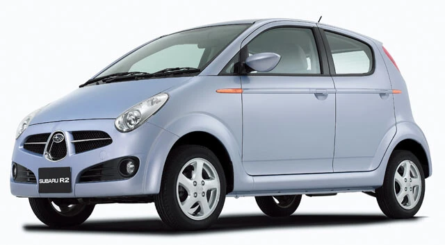 R1の1年前に発売された「R2」は5ドアハッチバック