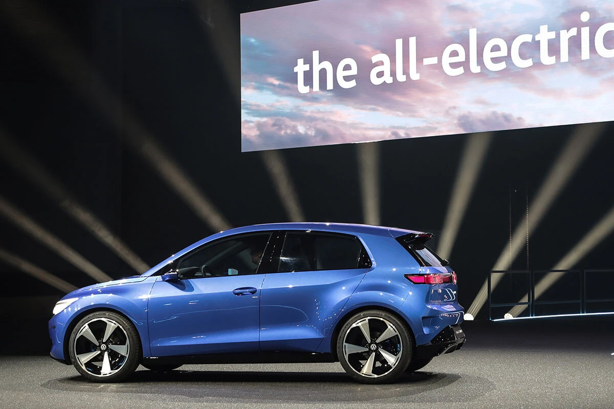 3月15日、フォルクスワーゲンは25年に市販予定のEV「ID.2オール」のプロトタイプを初公開。着々とラインナップを増殖中