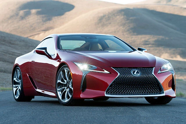 佐藤社長が開発責任者を務めたレクサスLCは、2016年1月に発表された。ここからレクサスの「もっといいクルマづくり」が始まった