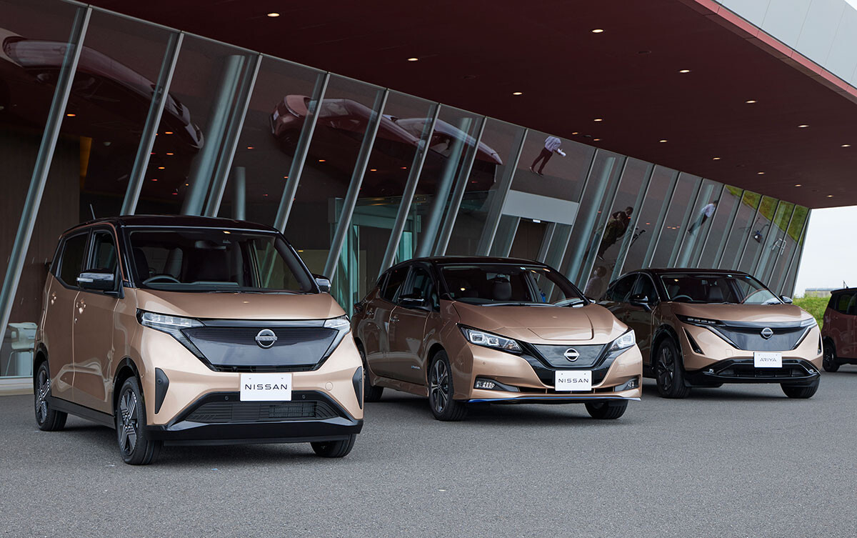 東京都の「令和5年度ZEV車両購入補助金」の上乗せ補助対象に選ばれた日産のEV3台。（左から）サクラ、リーフ、アリア