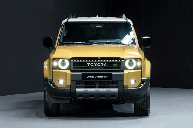 こちらもランドクルーザー250のプロトタイプ。上の角ばった目とは異なり、真ん丸の目がポイント。発売は来年前半だという