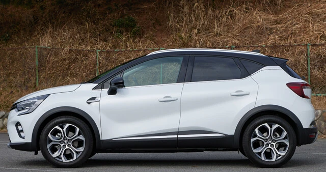 ボディは全長4230㎜×全幅1795㎜×全高1590㎜。ホイールベースは2640㎜。日本にピッタリのサイズ感