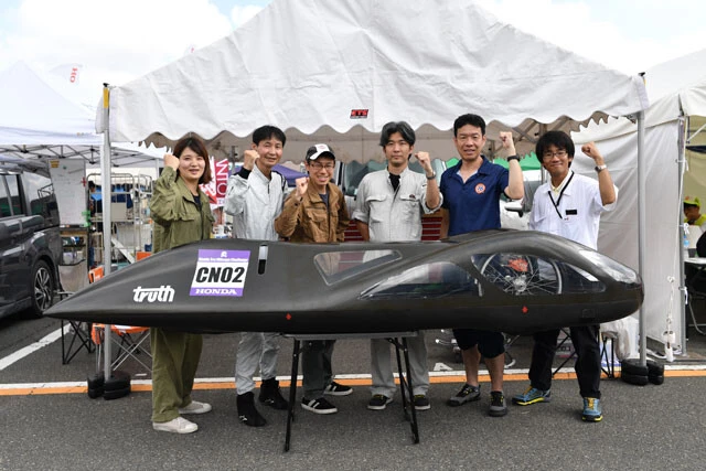 CN燃料のエキシビション走行にて、1リッターあたり1,206.419kmという好成績を叩き出した本田技術研究所チーム