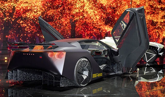 次期GT-Rの公式アナウンスはないが、リアにはスカイラインGT-R時代から代々受け継がれている丸い4灯式のテールランプが輝く