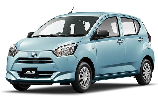 ダイハツの主力車種トップ、累計販売659万台超・ミラシリーズ。写真はミラの名前を引き継いだミライース。低燃費と低価格を両立させた