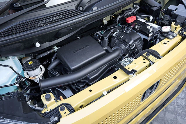 3代目からターボはN‐BOXカスタム専用となった。N‐BOXは自然吸気のみに