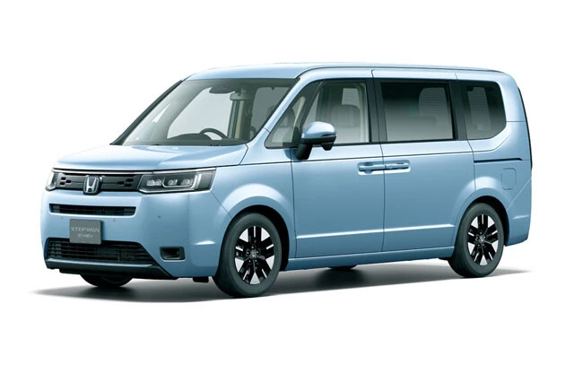 昨年フルチェンしたホンダ6代目ステップワゴン。価格は305万3600~391万2700円